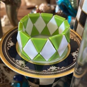 Retro Green & White Harlequin Pattern Stretch Bracelet